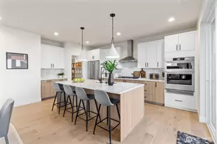 33 213th Pl SW, Bothell, WA 98021 - Photo 13