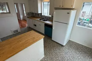 520 E Division Ln, Tacoma, WA 98404 - Photo 5