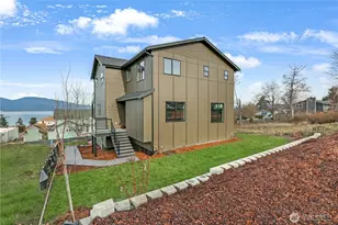 3706 W 3rd St, Anacortes, WA 98221 - Photo 7