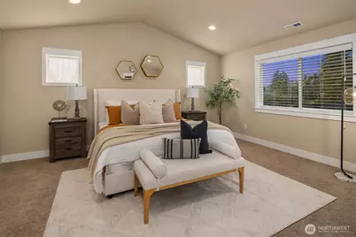 12204 Ashworth Avenue N, Seattle, WA 98133 - Photo 21