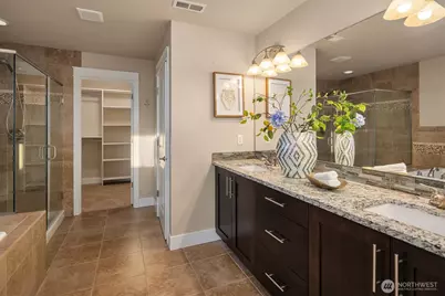 12204 Ashworth Avenue N, Seattle, WA 98133 - Photo 23