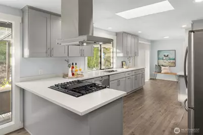 8515 129th Avenue SE, Newcastle, WA 98056 - Photo 13