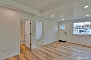 2405 Rockefeller Ave, Everett, WA 98201 - Photo 7