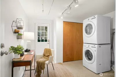 9230 31st Avenue SW, Seattle, WA 98126 - Photo 19