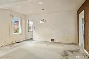 3835 35th Ave W, Seattle, WA 98199 - Photo 7