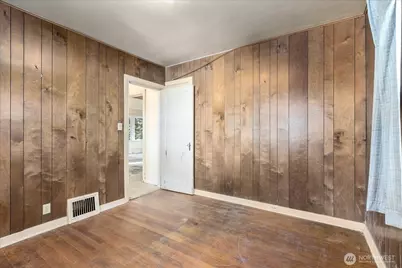 3835 35th Avenue W, Seattle, WA 98199 - Photo 19