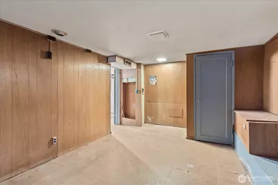 3835 35th Avenue W, Seattle, WA 98199 - Photo 23