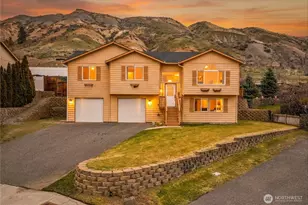 3953 NE Vista del Rey Dr, East Wenatchee, WA 98802 - Photo 1