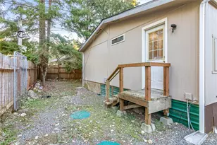 8388 Holly Ln, Maple Falls, WA 98266 - Photo 5