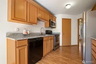 12004 9th Ave Ct E, Tacoma, WA 98445 - Photo 11