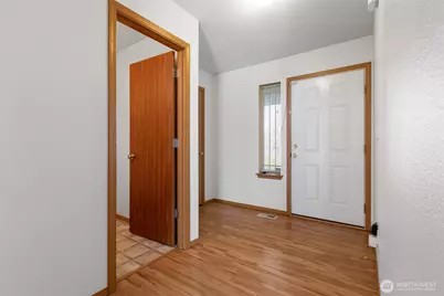 12004 9th Avenue Ct E, Tacoma, WA 98445 - Photo 3