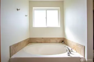 12004 9th Ave Ct E, Tacoma, WA 98445 - Photo 17