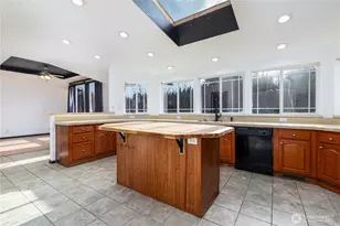 331 E Enchantment Heights Dr, Union, WA 98592 - Photo 9