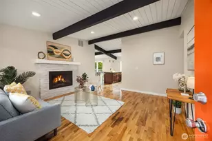 22709 SE 16th St, Sammamish, WA 98075 - Photo 3