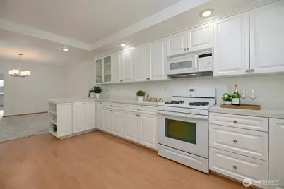 509 1st Street #104, Snohomish, WA 98290 - Photo 7