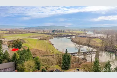 509 1st Street #104, Snohomish, WA 98290 - Photo 33