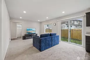 10735 183rd St E, Puyallup, WA 98374 - Photo 7