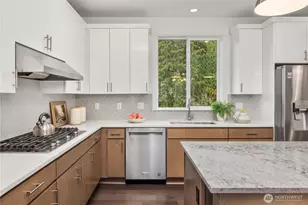 18601 46th Ave SE, Bothell, WA 98012 - Photo 9