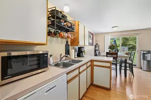 643 School St SE, Lacey, WA 98503 - Photo 5