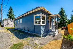 1711 12th St, Everett, WA 98201 - Photo 3