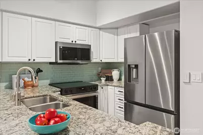 23300 SE Black Nugget Road #D3, Issaquah, WA 98029 - Photo 7