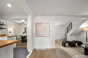 14035 2nd Ave NW, Seattle, WA 98177 - Photo 3