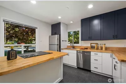 14035 2nd Avenue NW, Seattle, WA 98177 - Photo 11