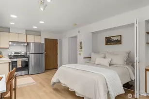 211 Summit Ave E, Seattle, WA 98102 - Photo 9