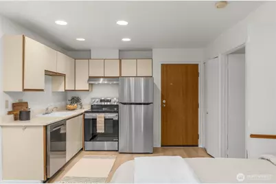 211 Summit Avenue E #S218, Seattle, WA 98102 - Photo 17