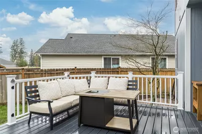 21204 81st Street E, Bonney Lake, WA 98391 - Photo 23