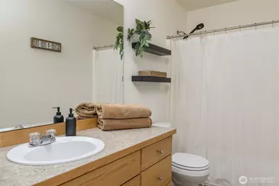 21204 81st Street E, Bonney Lake, WA 98391 - Photo 21