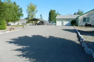 23 Valley View Dr, Tonasket, WA 98855 - Photo 3