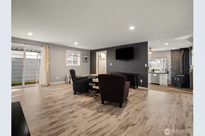 11615 Sheridan Avenue S, Tacoma, WA 98444 - Photo 5