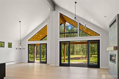 1061 Domerie Park Loop, Cle Elum, WA 98922 - Photo 13