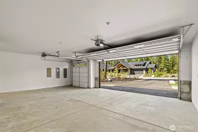 1061 Domerie Park Loop, Cle Elum, WA 98922 - Photo 3