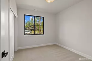 1061 Domerie Park Loop, Cle Elum, WA 98922 - Photo 11
