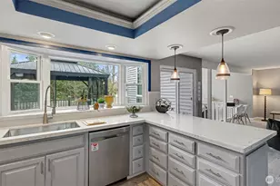 15232 SE 176th St, Renton, WA 98058 - Photo 9