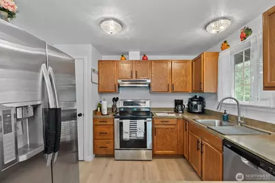 31 NE Skipper Court, Belfair, WA 98528 - Photo 9