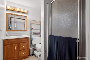 515 N 188th St, Shoreline, WA 98133 - Photo 21