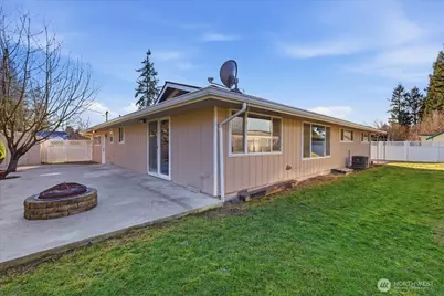 5301 76th Place NE, Marysville, WA 98270 - Photo 33