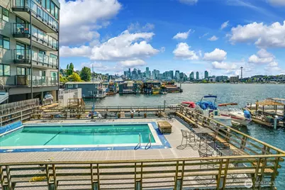 2301 Fairview Avenue E #405, Seattle, WA 98102 - Photo 25