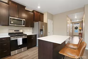 4758 Driftwood St, Bremerton, WA 98312 - Photo 9