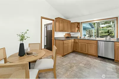 4637 149th Avenue SE, Bellevue, WA 98006 - Photo 15