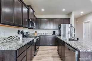 18806 106th Ave Ct E, Puyallup, WA 98374 - Photo 9