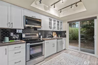 2001 E Yesler Way #46, Seattle, WA 98122 - Photo 11