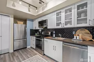 2001 E Yesler Way, Seattle, WA 98122 - Photo 9