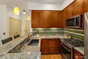 61 Pine St, Edmonds, WA 98020 - Photo 13