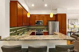 61 Pine St, Edmonds, WA 98020 - Photo 11