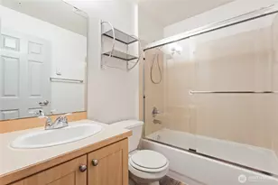 10511 Midvale Ave N, Seattle, WA 98133 - Photo 13