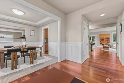 7320 111th Place SE, Newcastle, WA 98056 - Photo 15